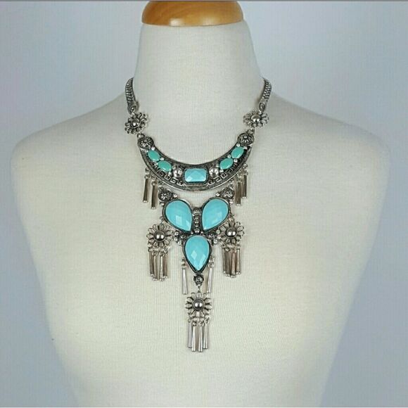 Faux Turquoise Boho Necklace - Picture 2 of 4